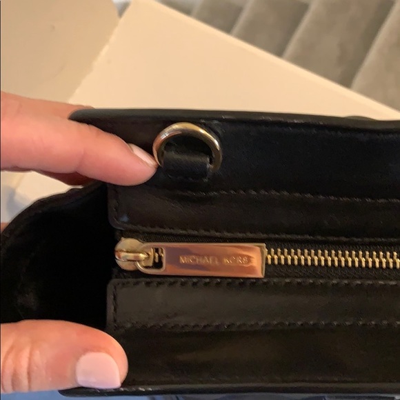 Michael Kors Purse - Picture 4 of 6